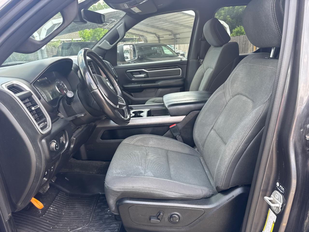 RAM 1500 Big Horn Quad Cab 2WD 2022