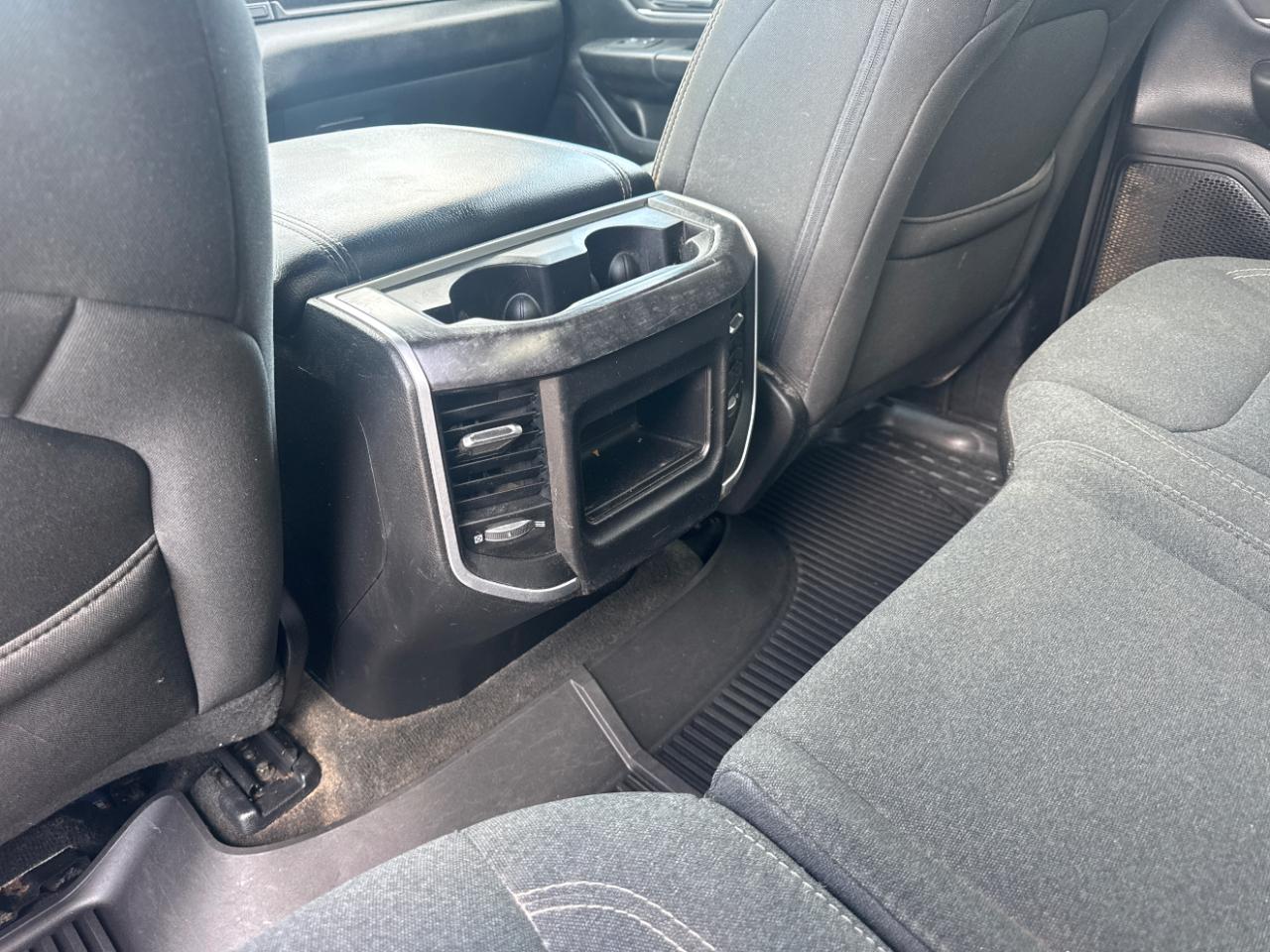 RAM 1500 Big Horn Quad Cab 2WD 2022