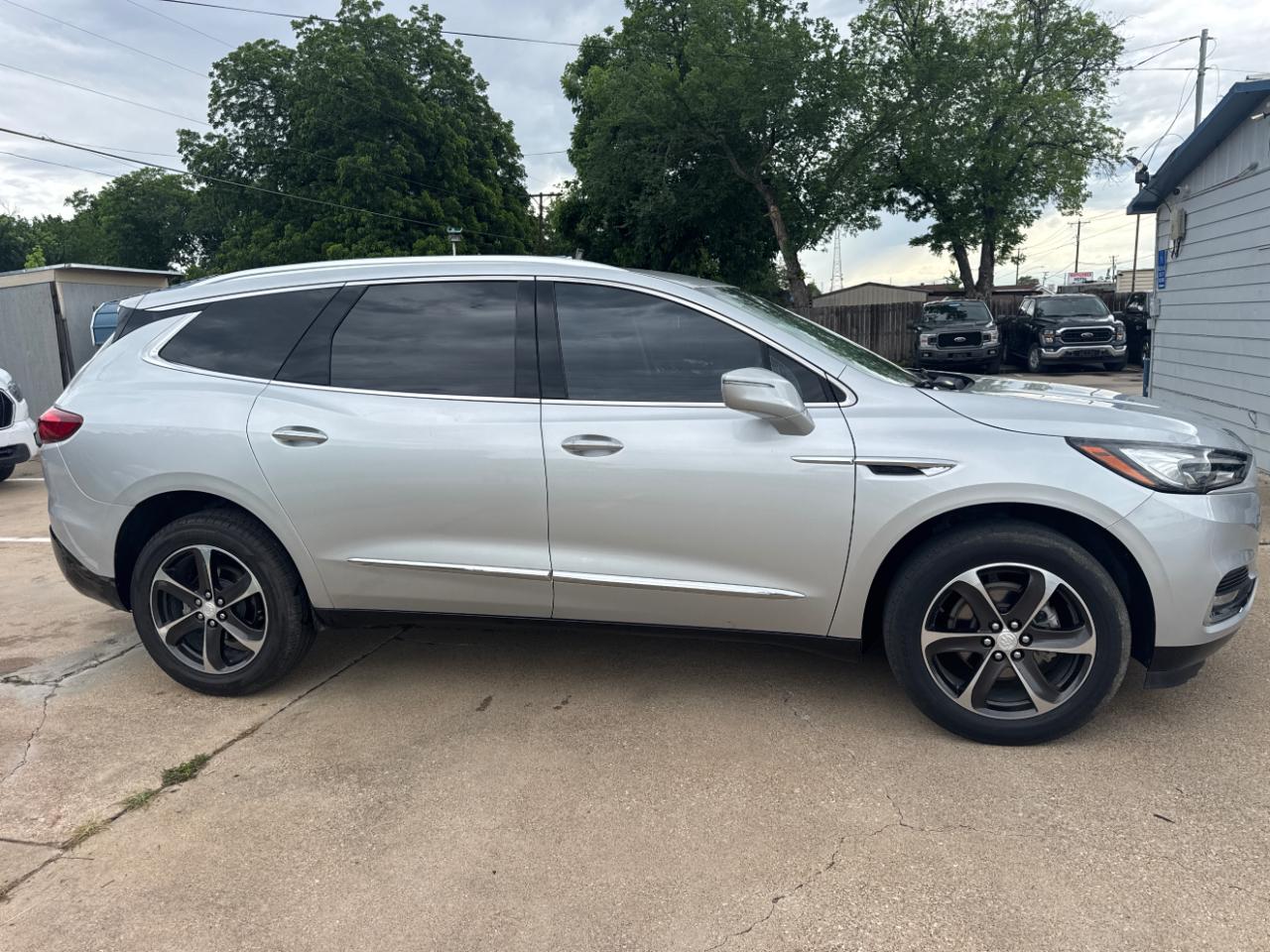 Buick Enclave Essence FWD 2020