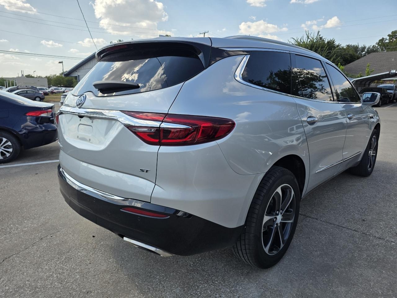 Buick Enclave Essence FWD 2020