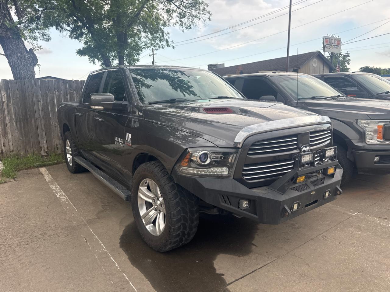 2017 RAM 1500 Sport Crew Cab SWB 4WD