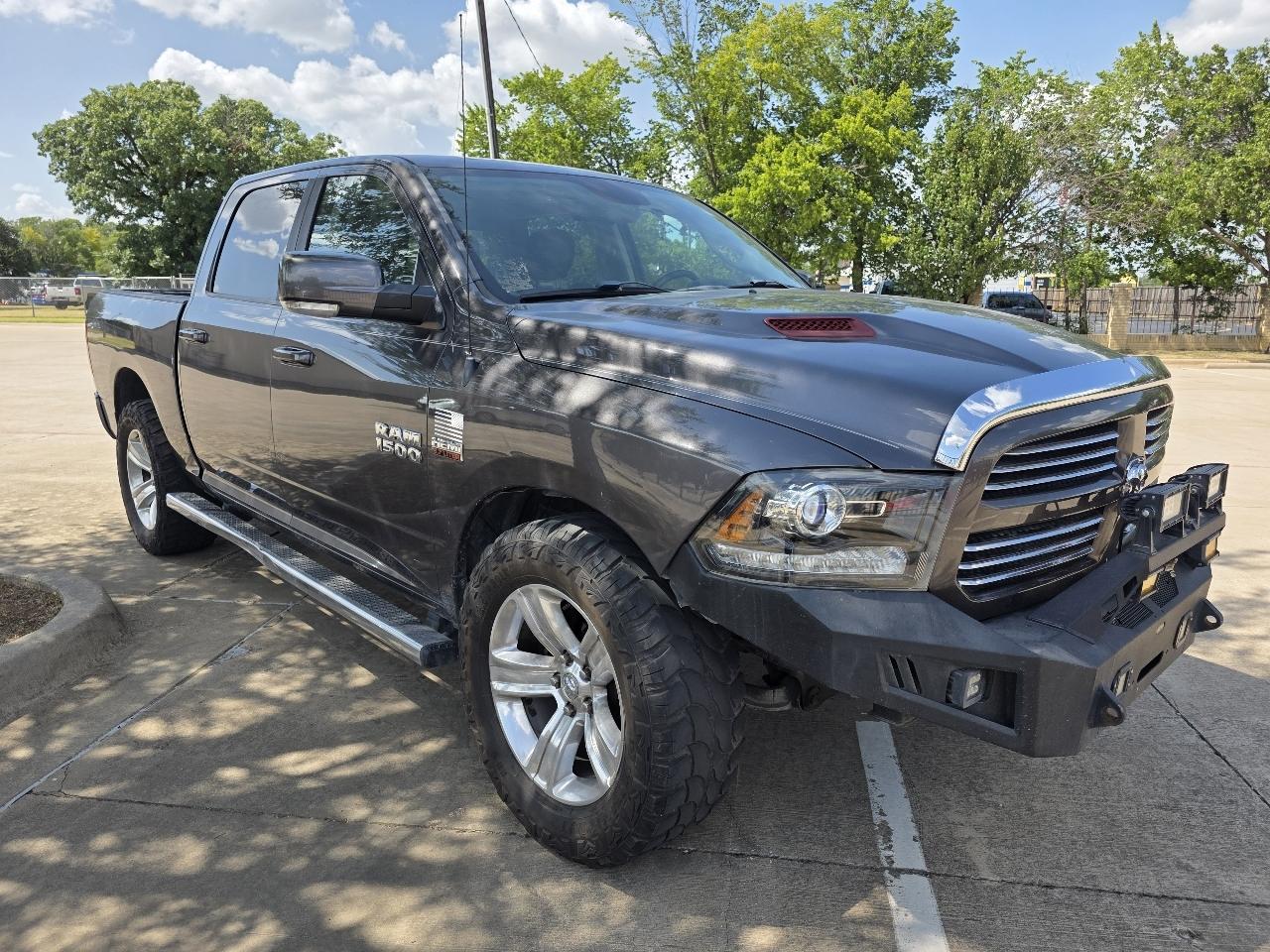 RAM 1500 Sport Crew Cab SWB 4WD 2017