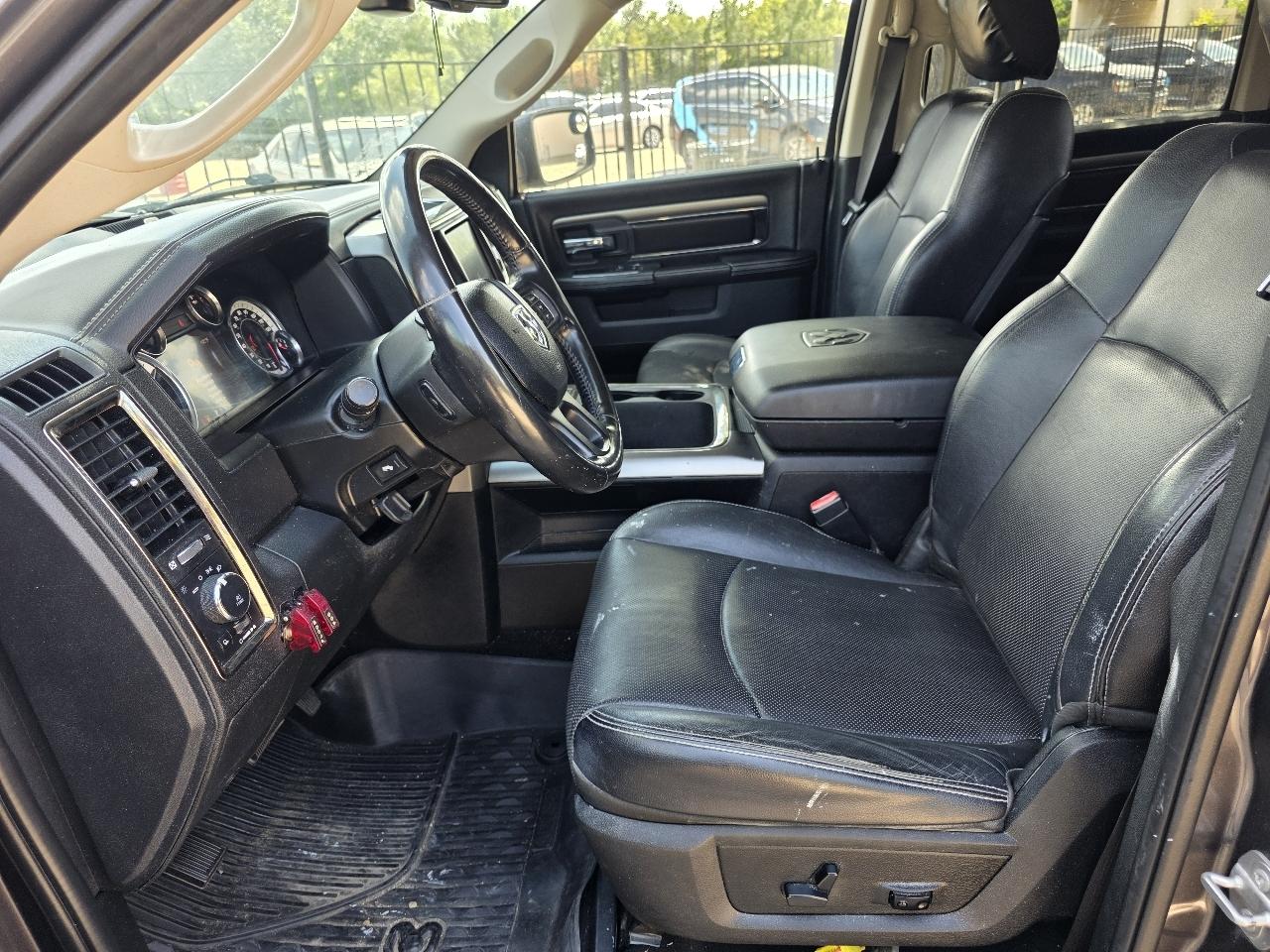 RAM 1500 Sport Crew Cab SWB 4WD 2017