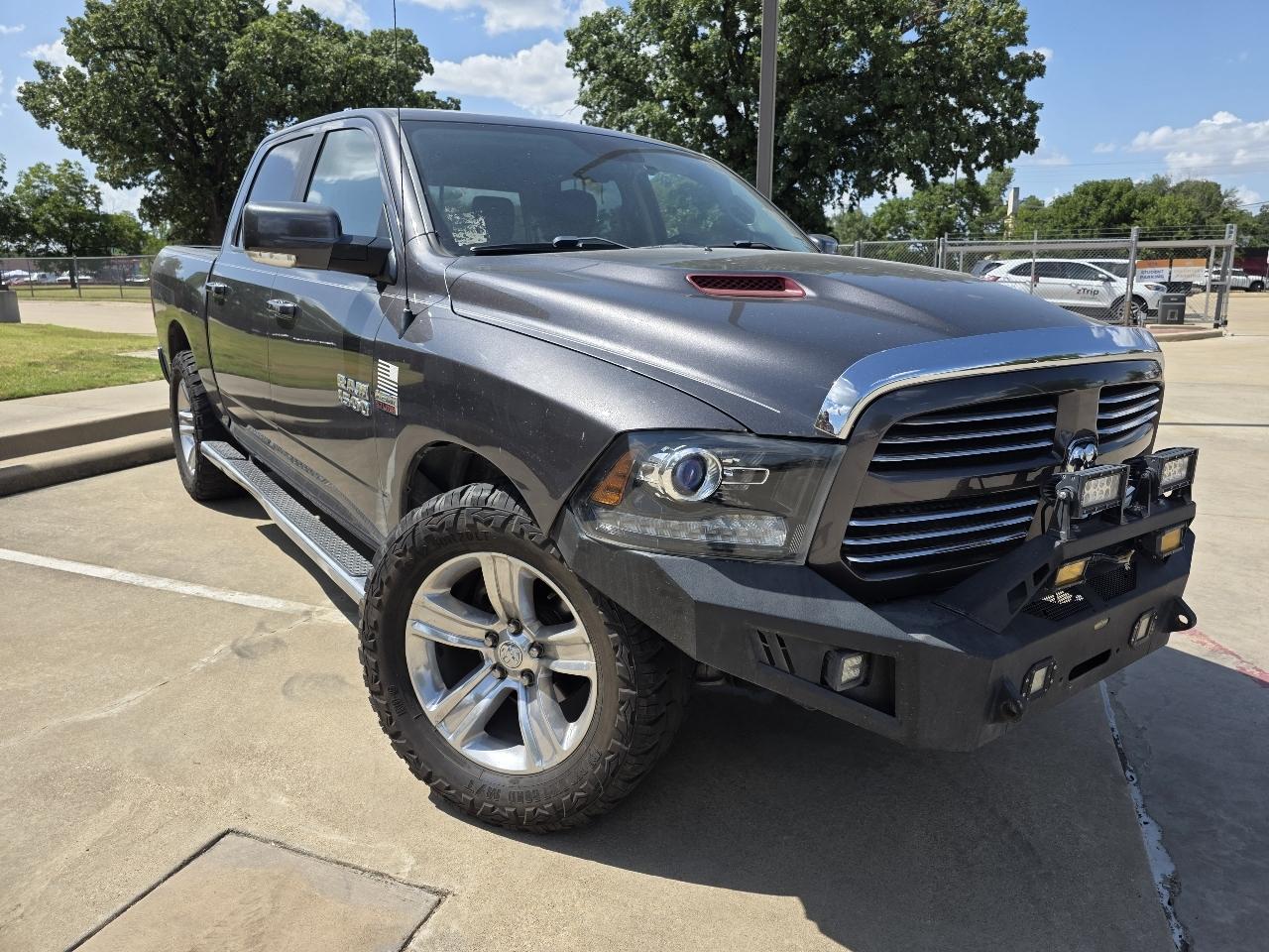 RAM 1500 Sport Crew Cab SWB 4WD 2017