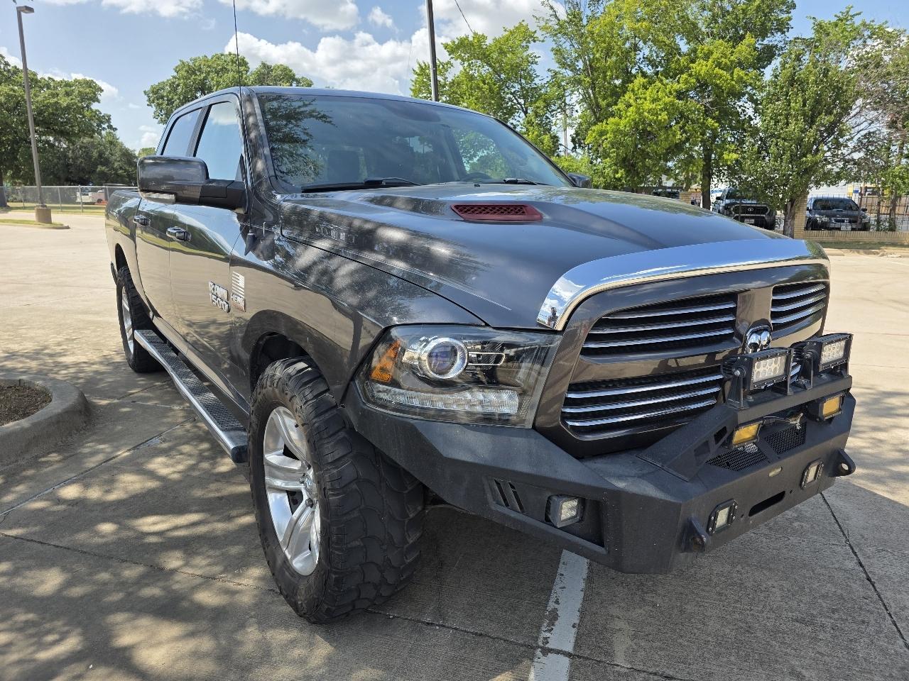 RAM 1500 Sport Crew Cab SWB 4WD 2017