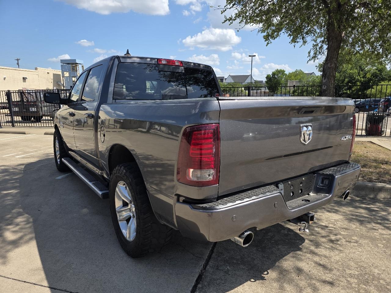 RAM 1500 Sport Crew Cab SWB 4WD 2017