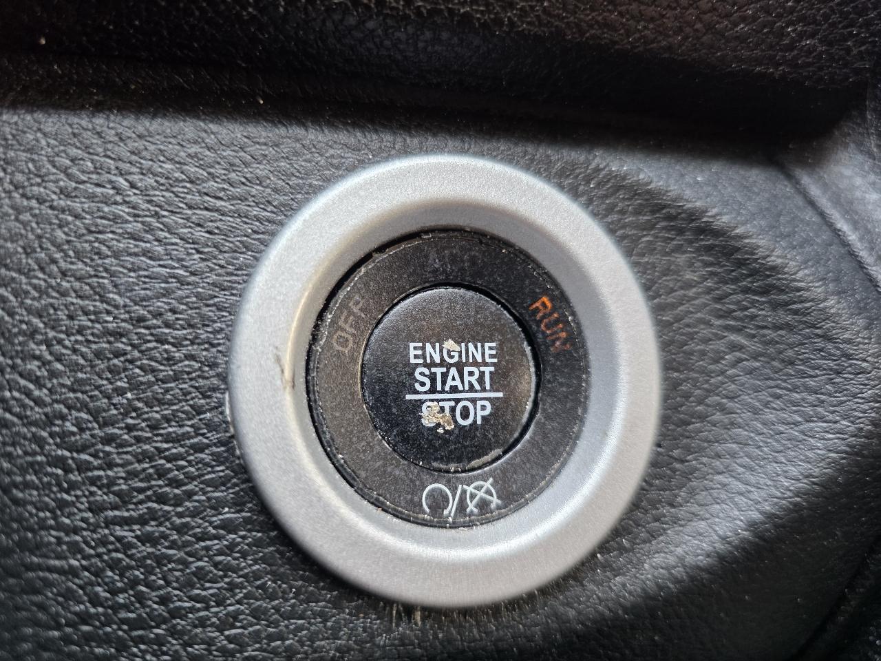 RAM 1500 Sport Crew Cab SWB 4WD 2017