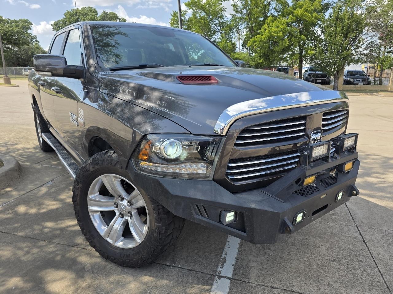 RAM 1500 Sport Crew Cab SWB 4WD 2017