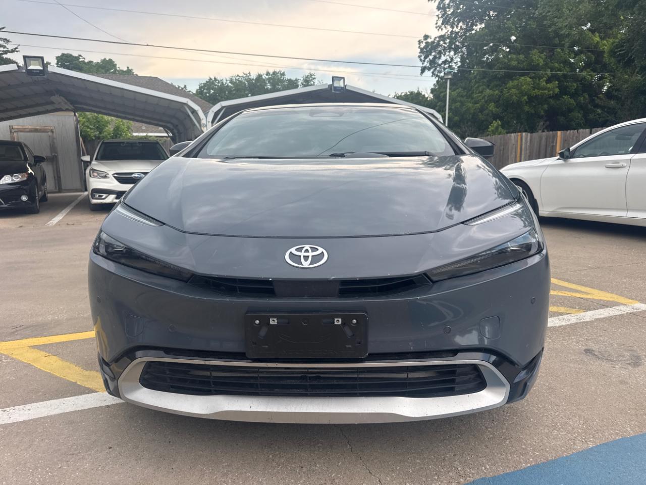 Toyota Prius  2023