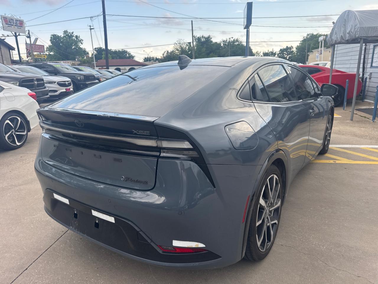 Toyota Prius  2023
