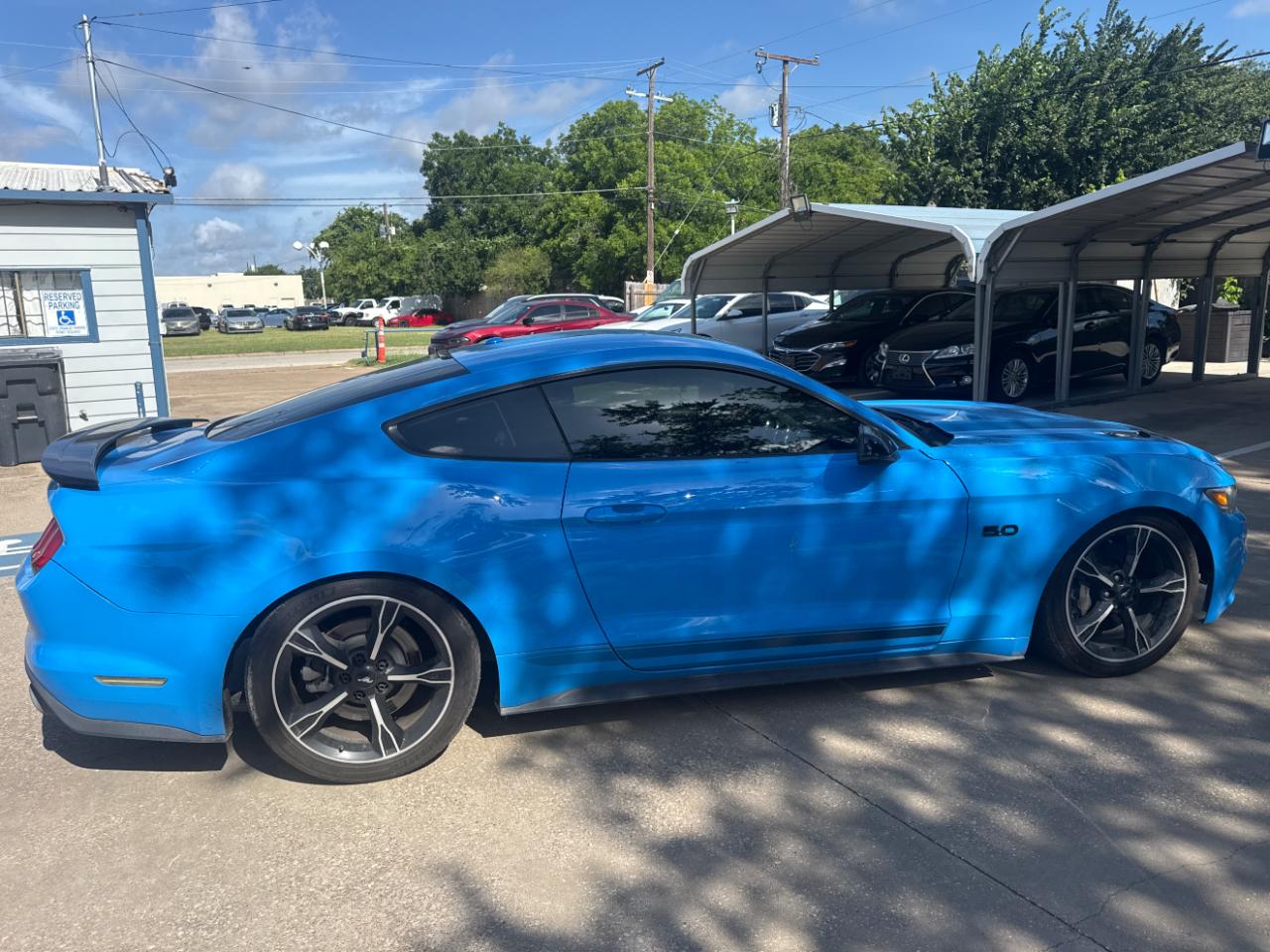 Ford Mustang GT Premium Coupe 2017
