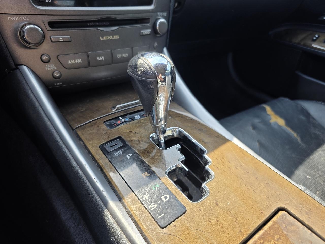 Lexus IS C IS 250C 2010