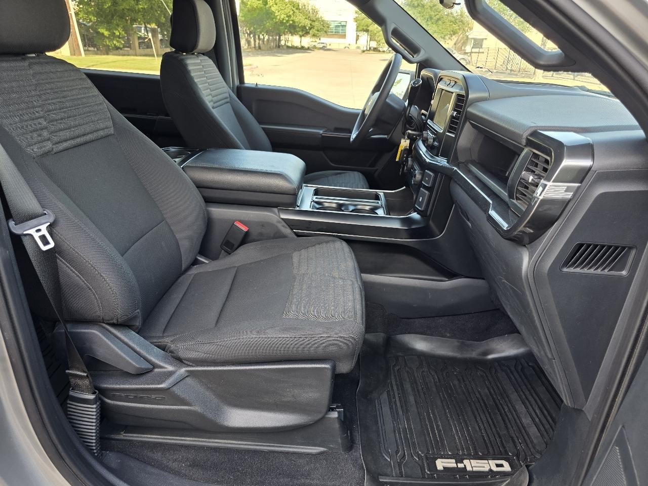 Ford F-150 2WD SuperCrew 145" STX 2023