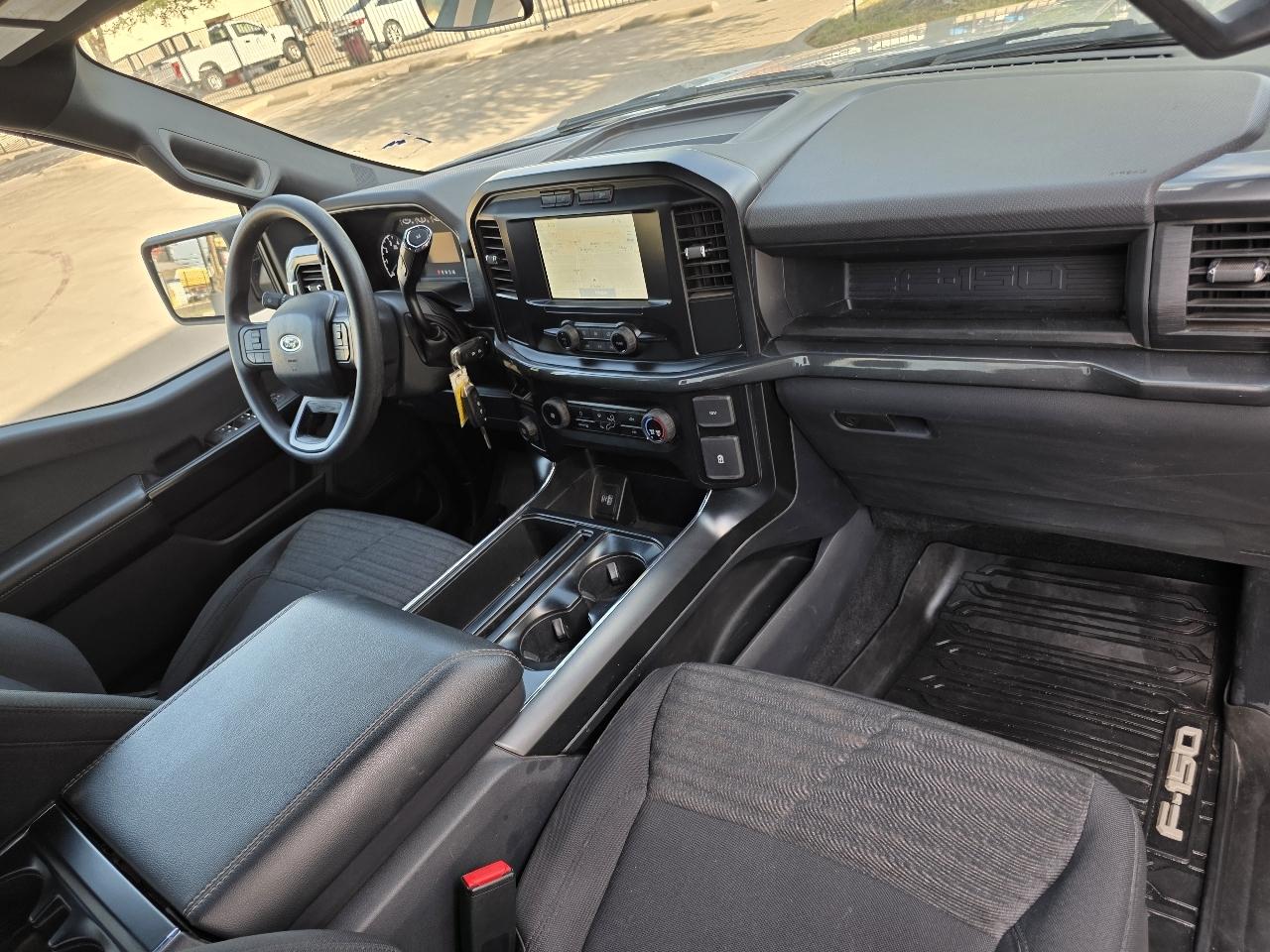 Ford F-150 2WD SuperCrew 145" STX 2023