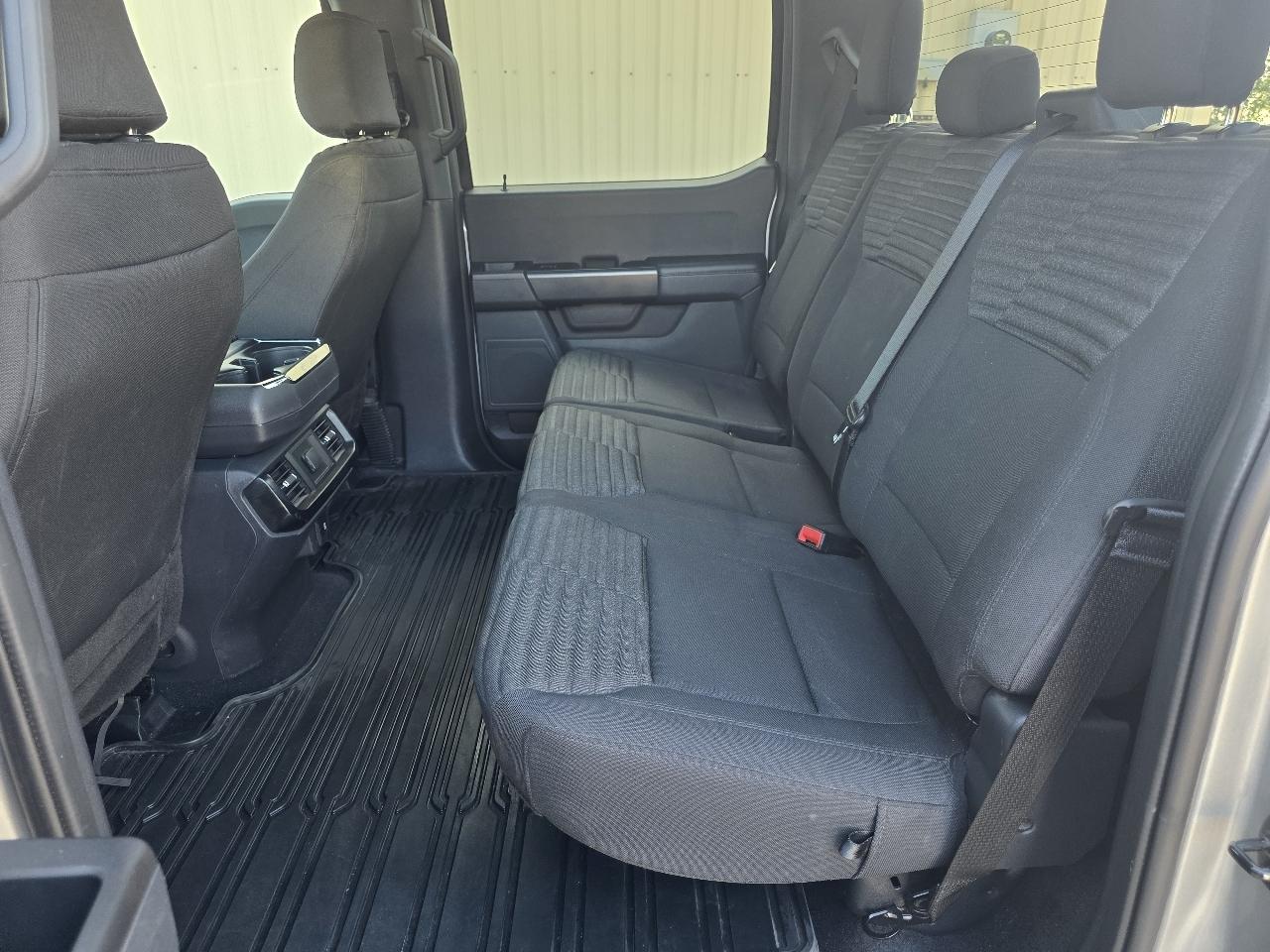 Ford F-150 2WD SuperCrew 145" STX 2023