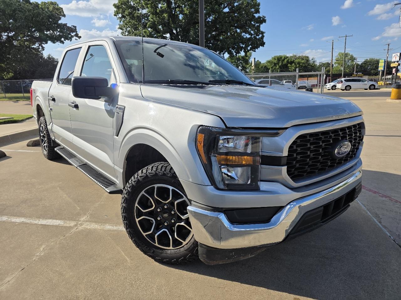 Ford F-150 2WD SuperCrew 145" STX 2023