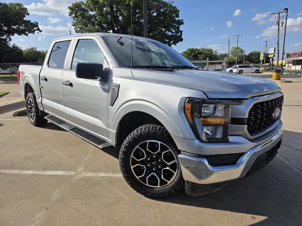 Ford F-150 2WD SuperCrew 145" STX 2023