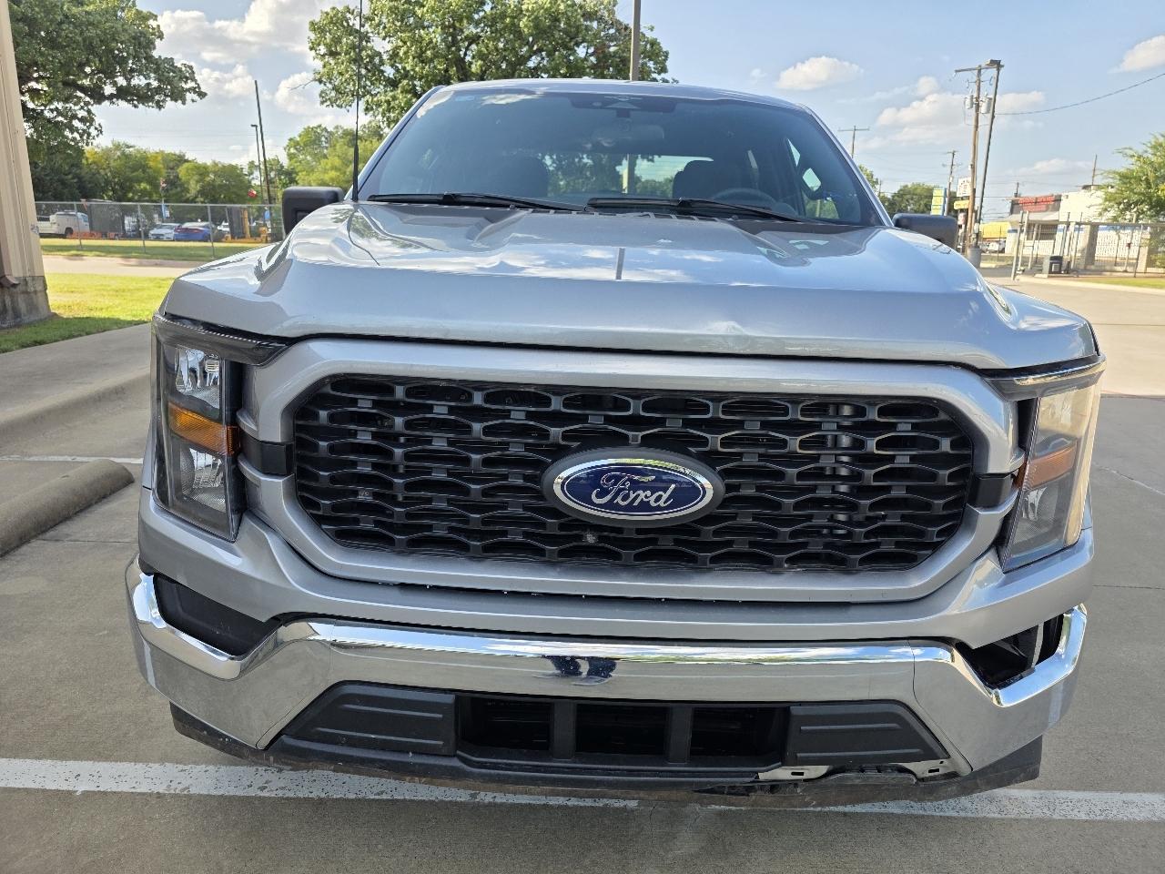 Ford F-150 2WD SuperCrew 145" STX 2023