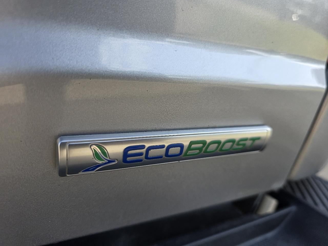 Ford F-150 2WD SuperCrew 145" STX 2023