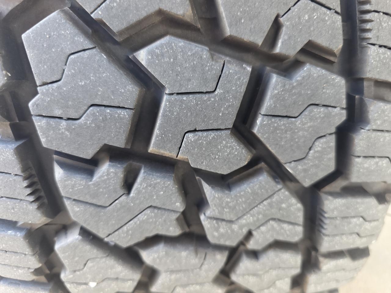 Ford F-150 2WD SuperCrew 145" STX 2023