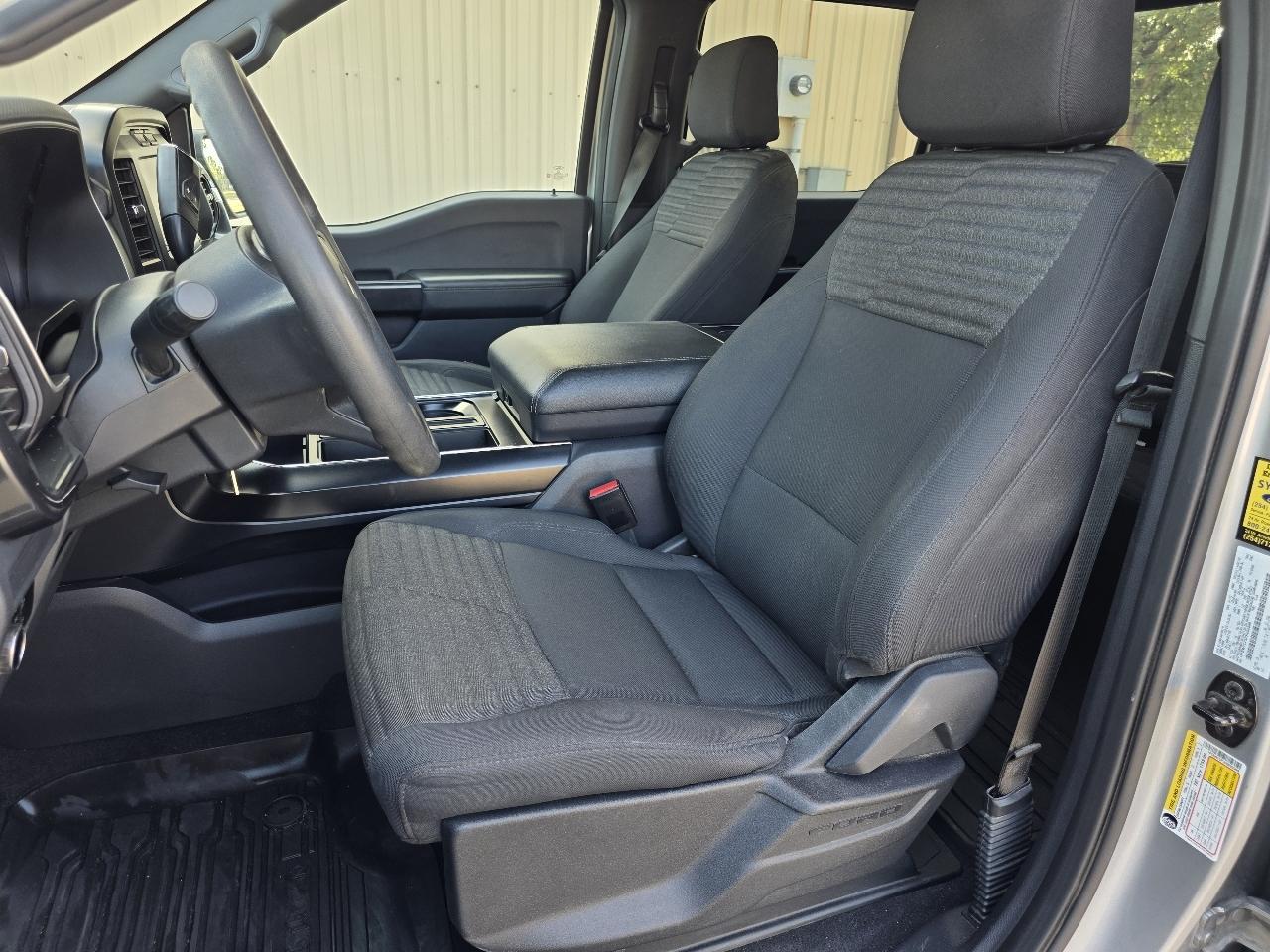 Ford F-150 2WD SuperCrew 145" STX 2023