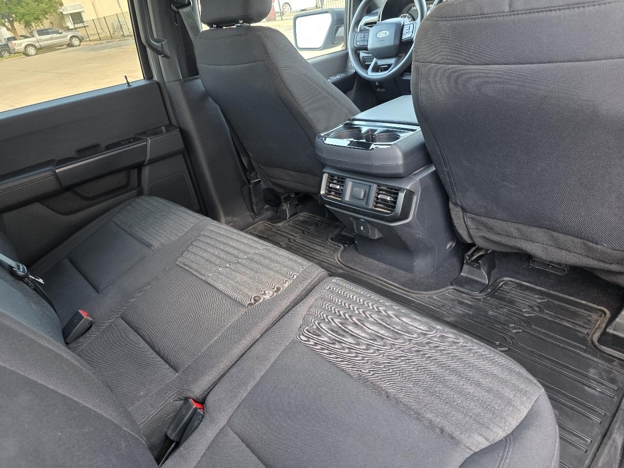 Ford F-150 2WD SuperCrew 145" STX 2023