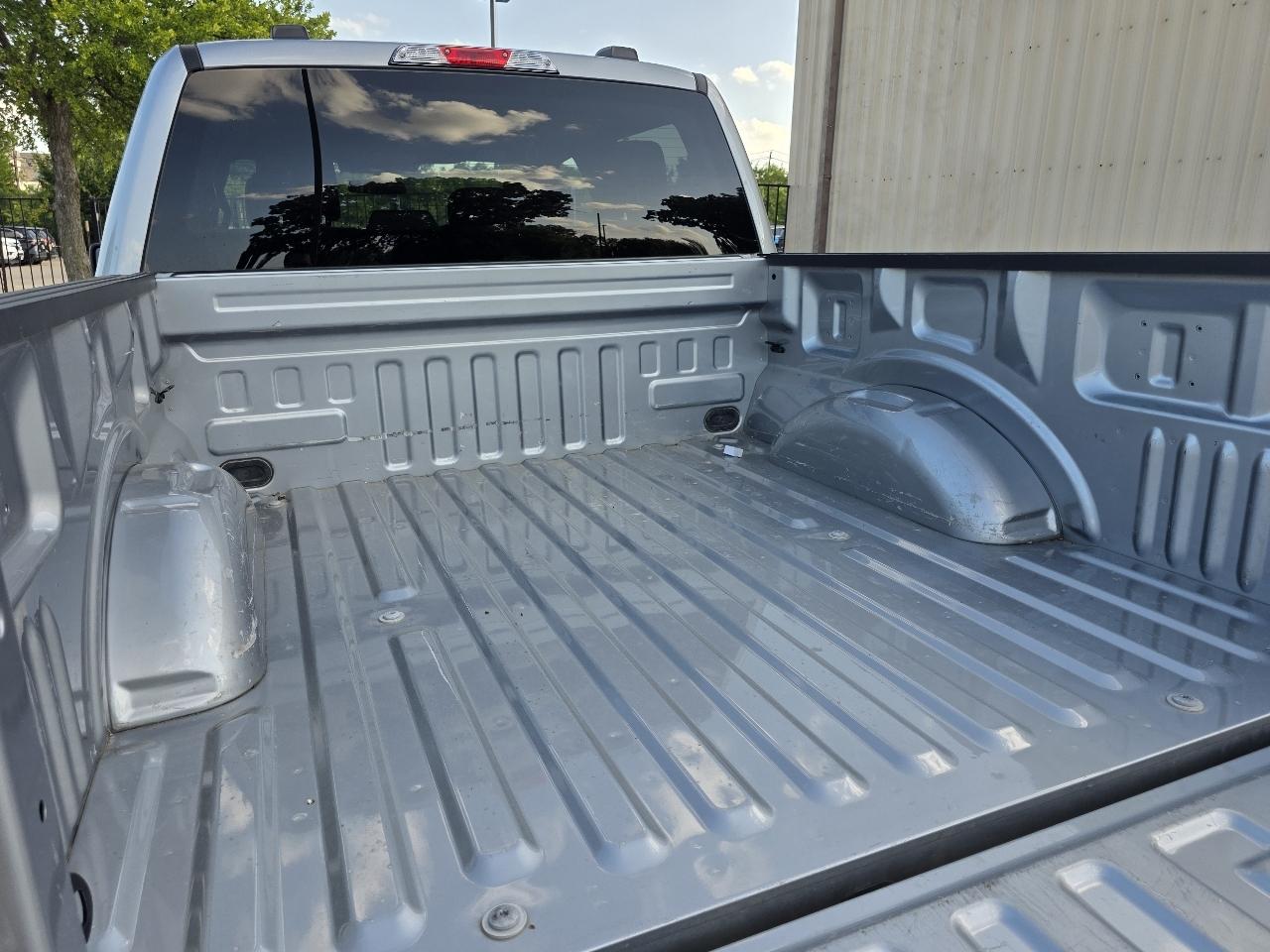 Ford F-150 2WD SuperCrew 145" STX 2023