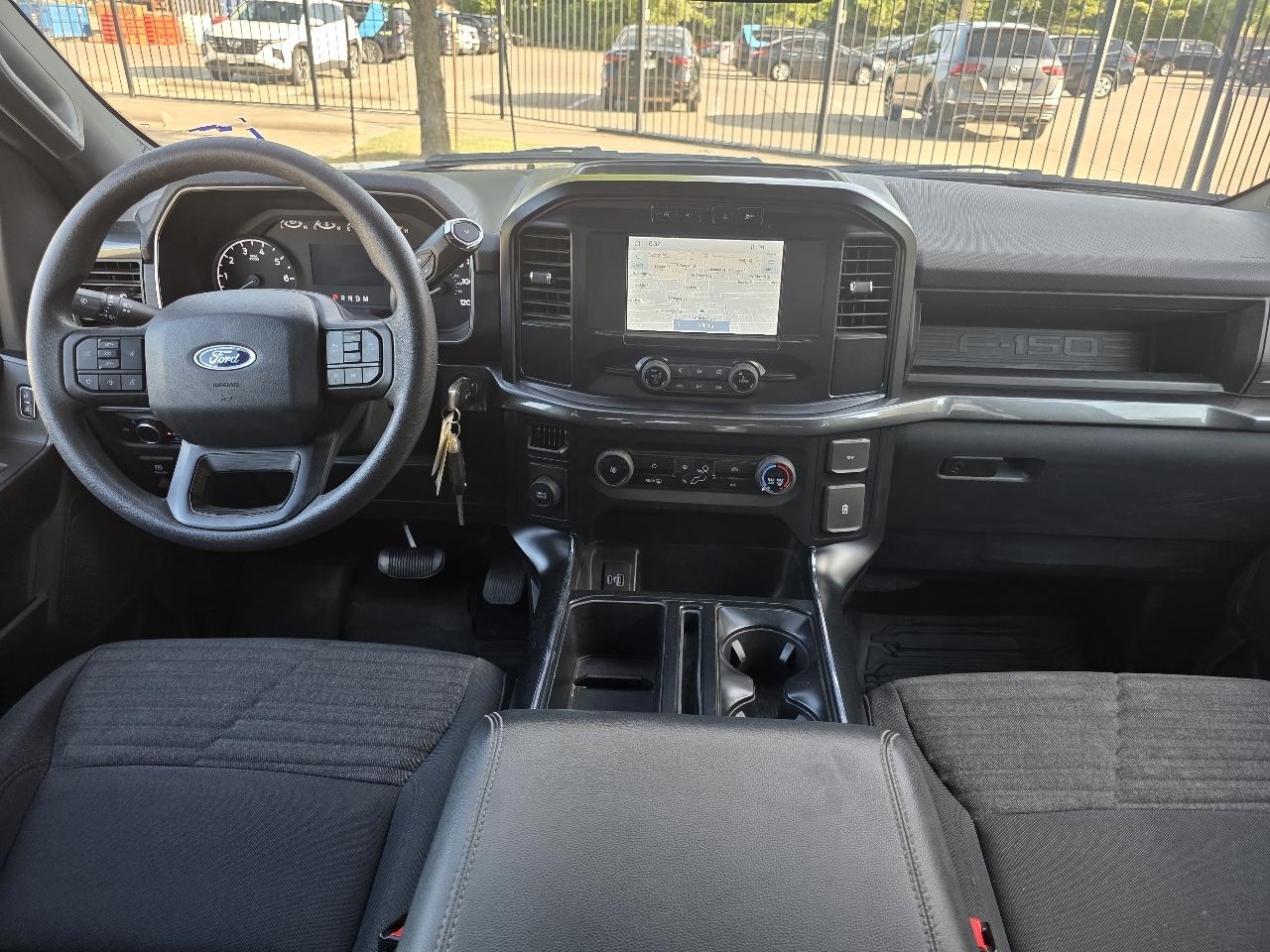 Ford F-150 2WD SuperCrew 145" STX 2023