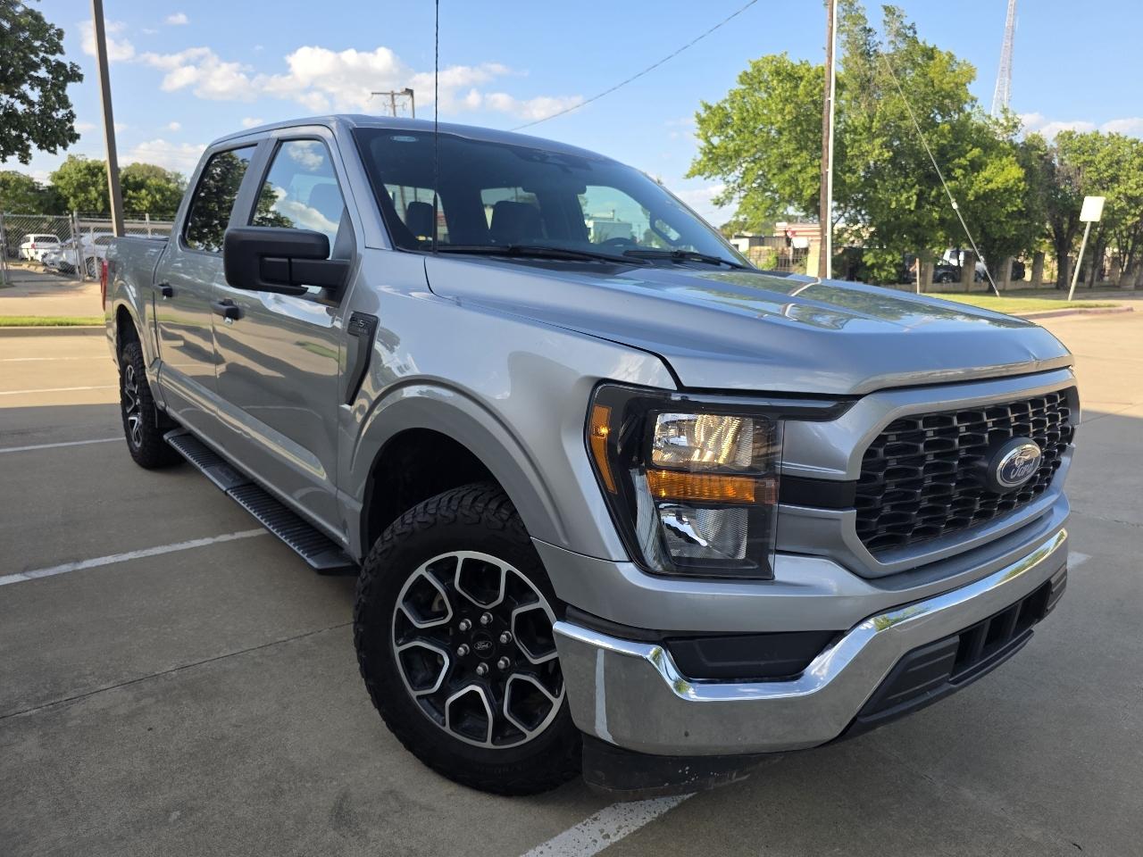 Ford F-150 2WD SuperCrew 145" STX 2023