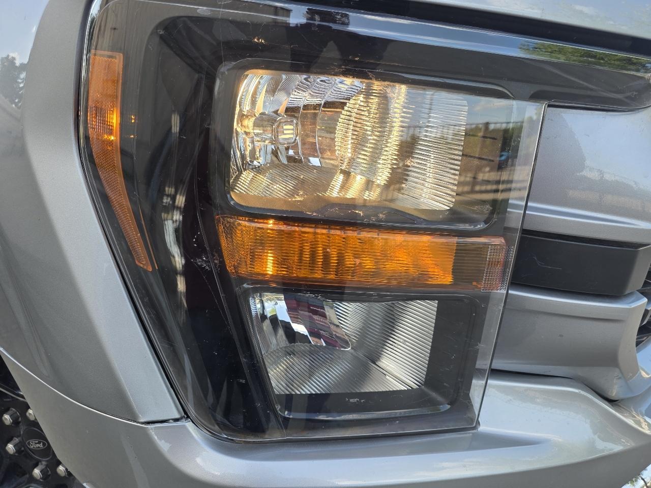 Ford F-150 2WD SuperCrew 145" STX 2023