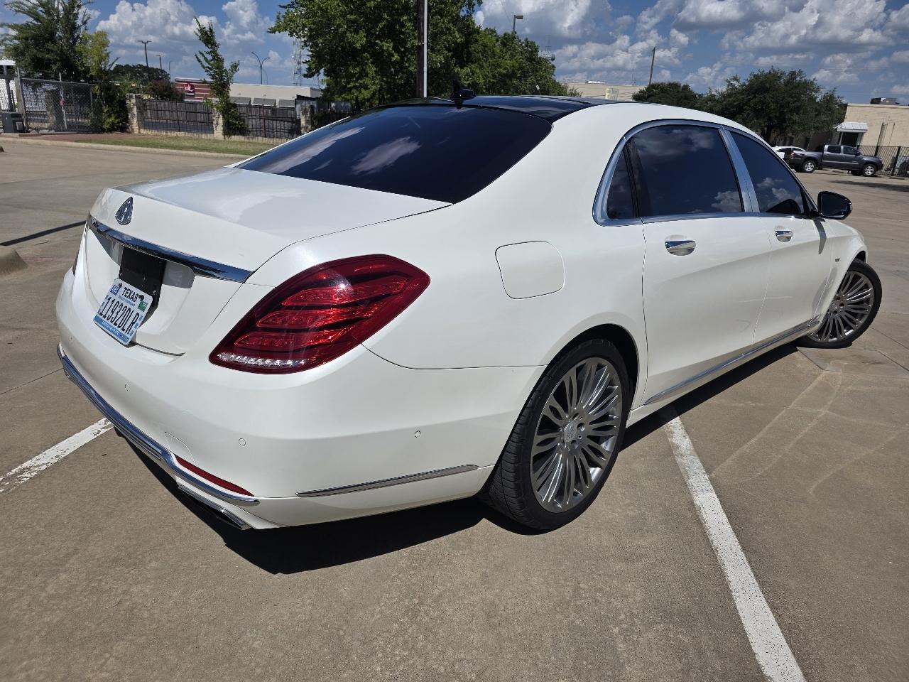 Mercedes-Benz Maybach S600 Sedan 2016