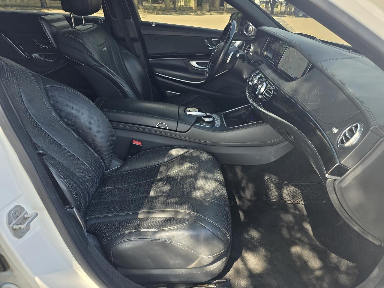 Mercedes-Benz Maybach S600 Sedan 2016