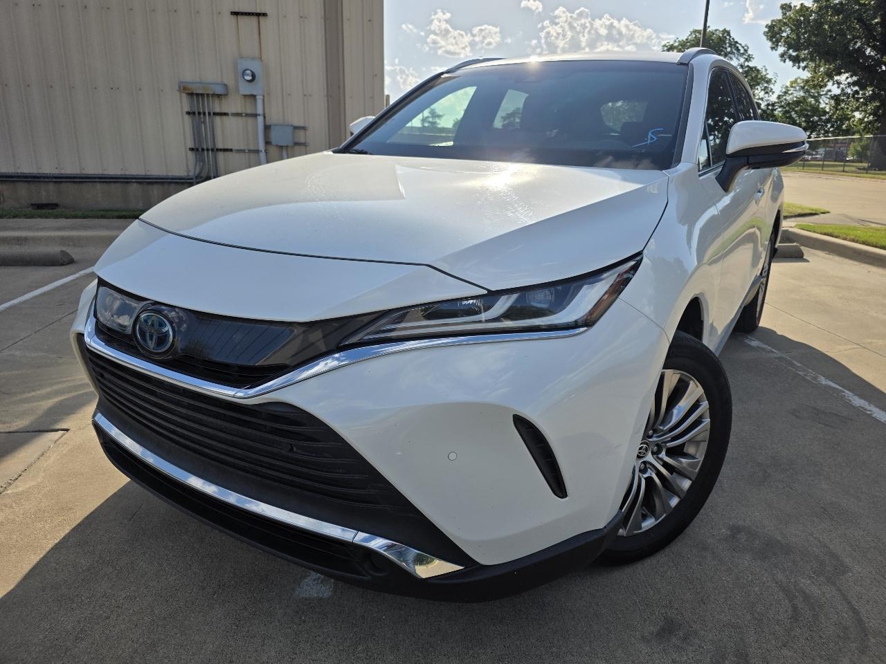 Toyota Venza XLE 2022