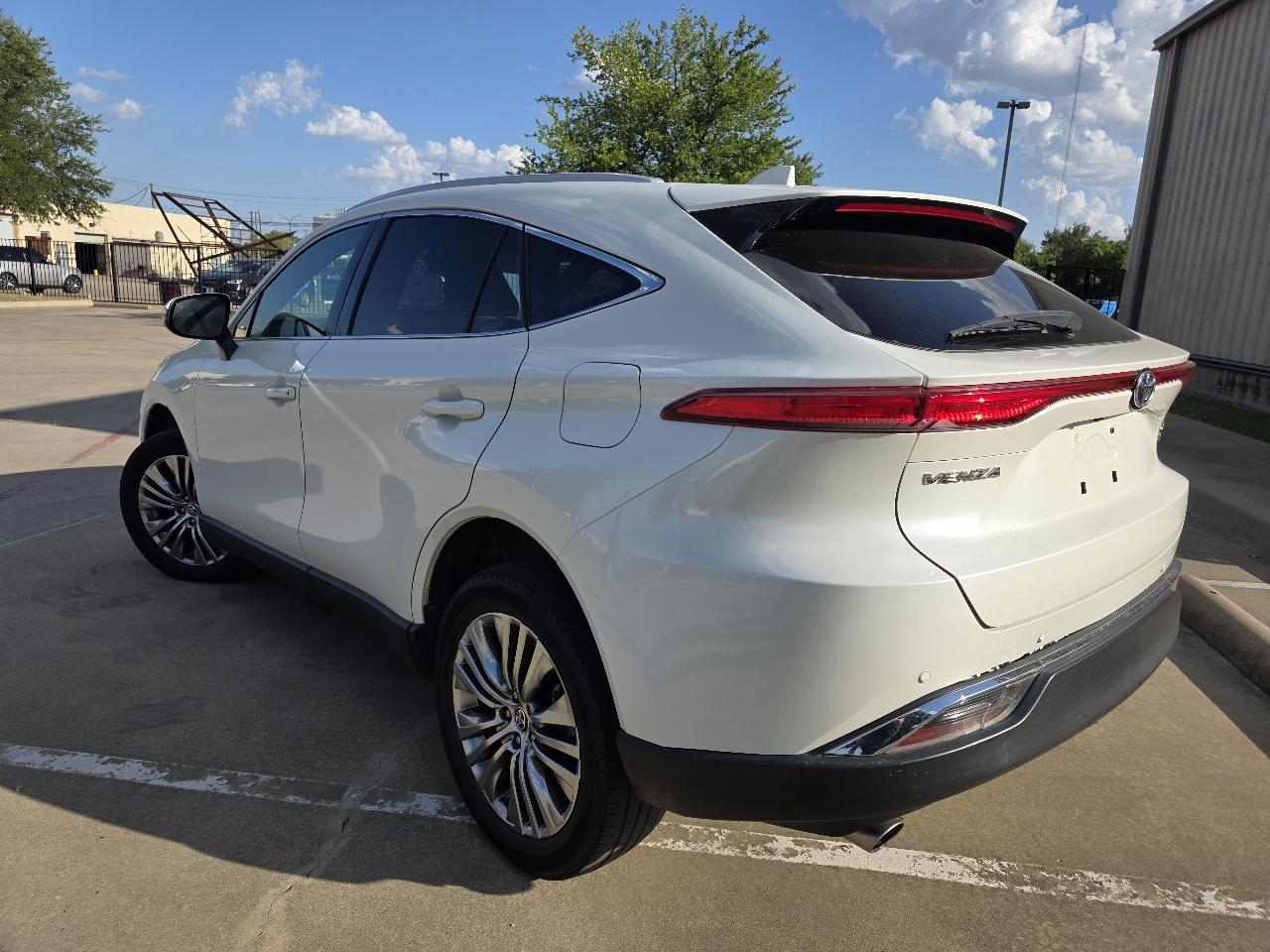 Toyota Venza XLE 2022
