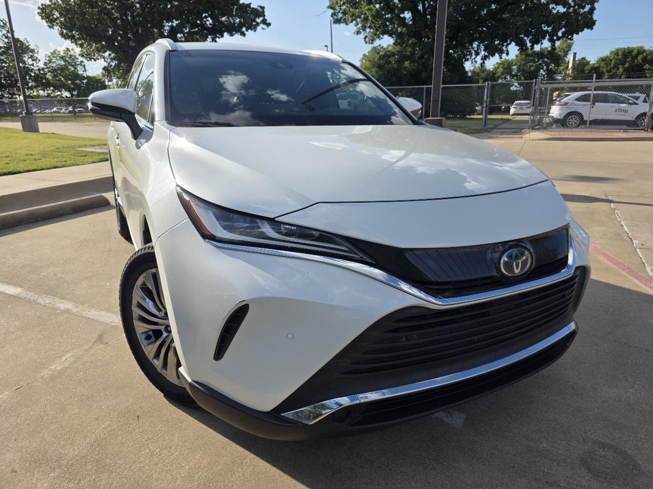 Toyota Venza XLE 2022