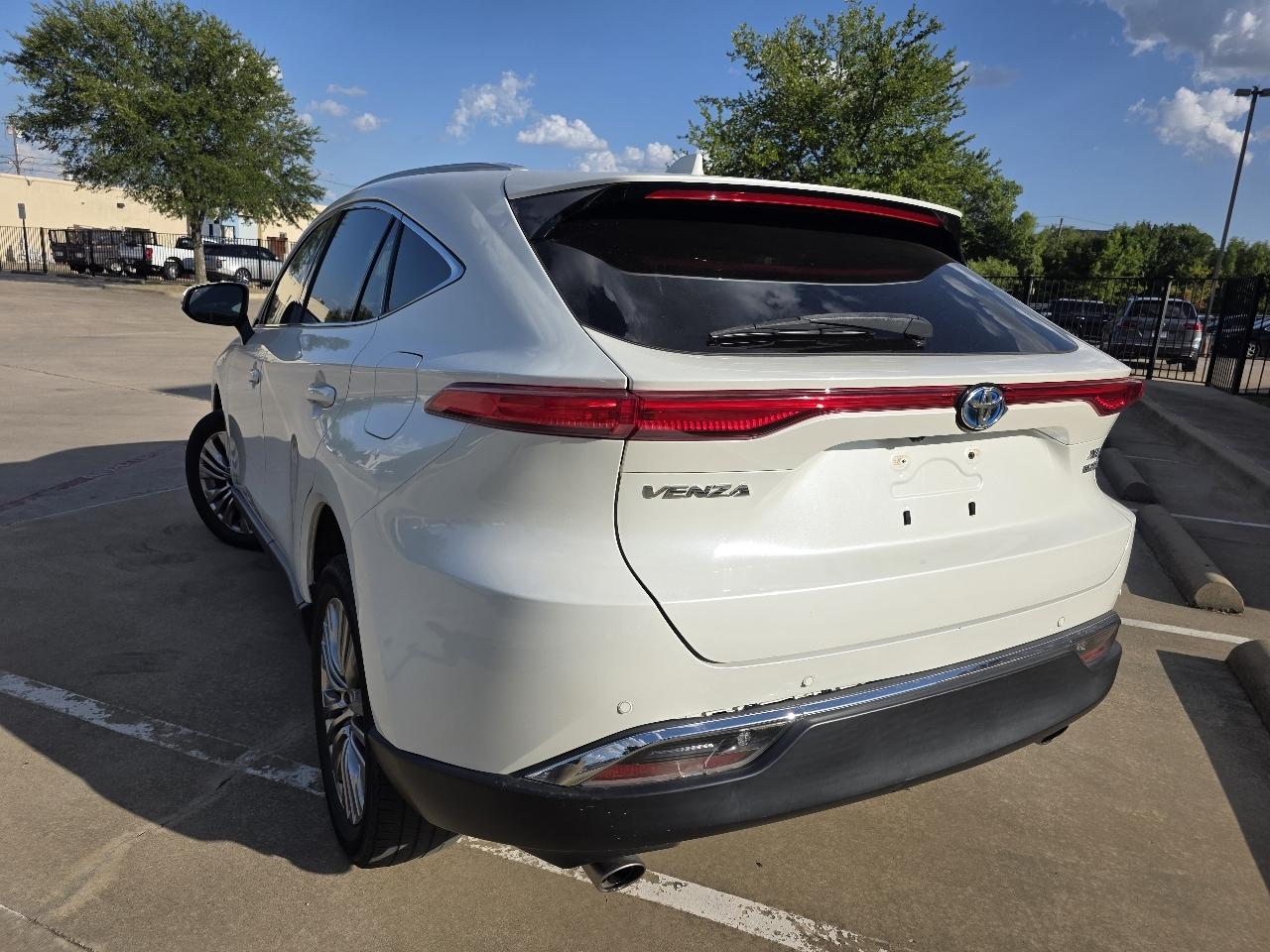 Toyota Venza XLE 2022