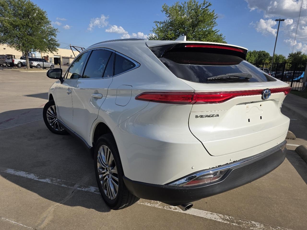 Toyota Venza XLE 2022