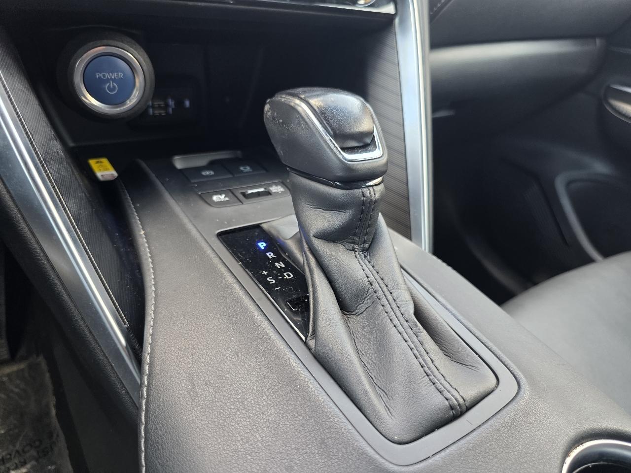 Toyota Venza XLE 2022