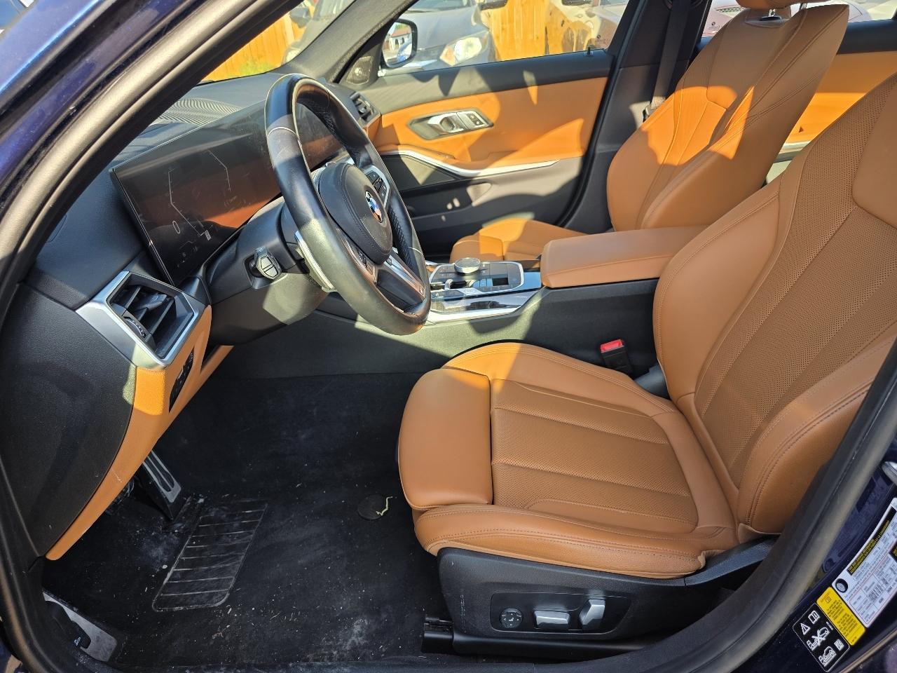 BMW 3-Series  2023