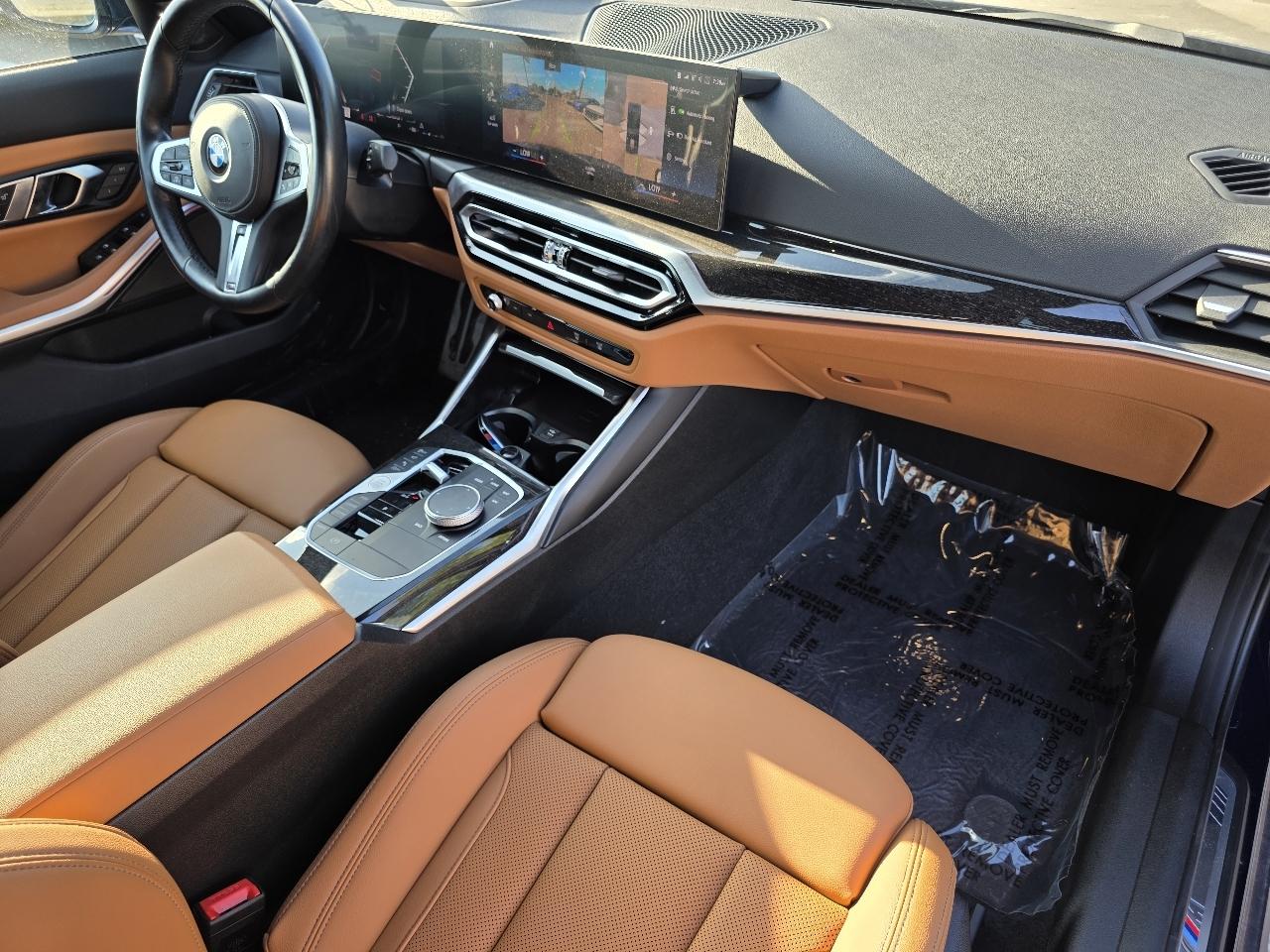 BMW 3-Series  2023