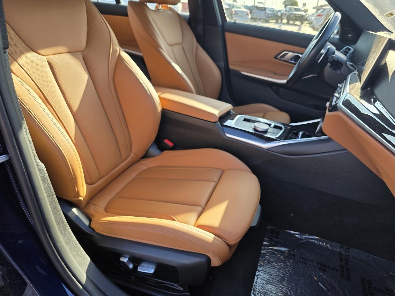 BMW 3-Series  2023