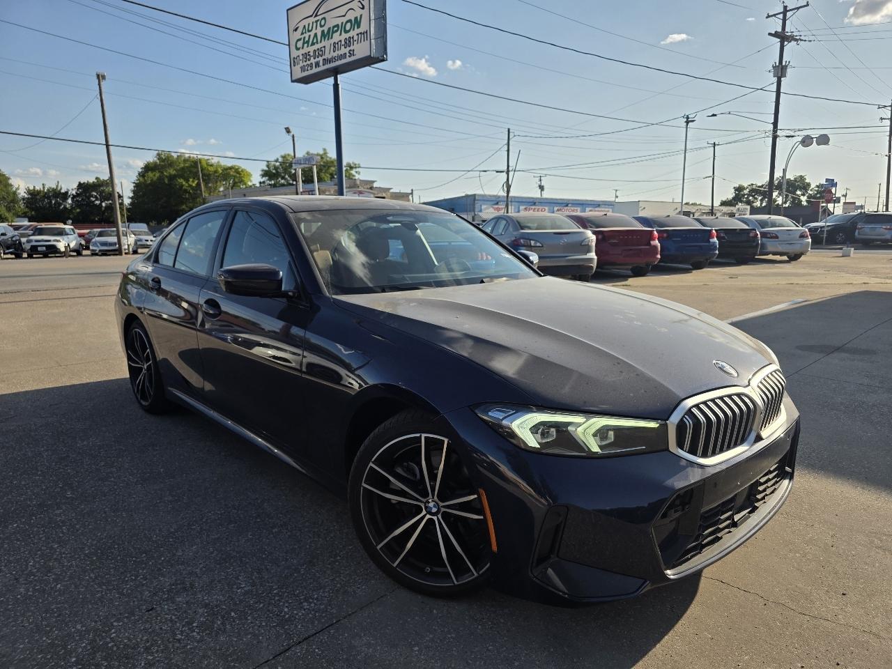 BMW 3-Series  2023