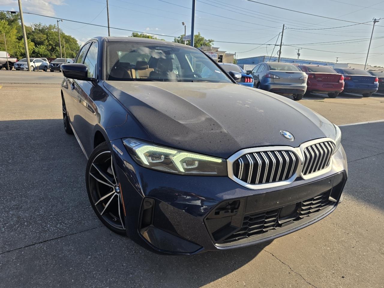 BMW 3-Series  2023