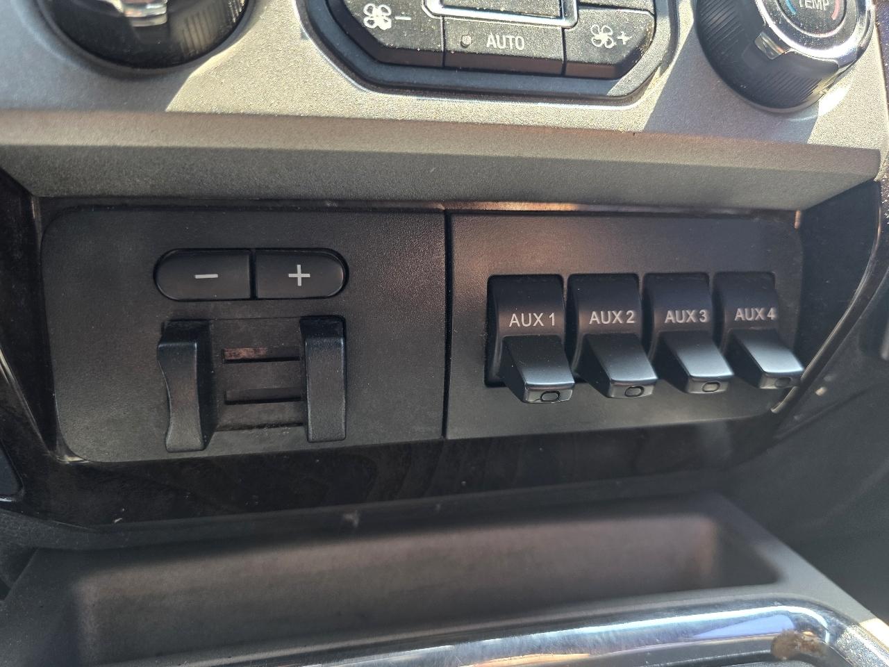 Ford F-250 SD  2015
