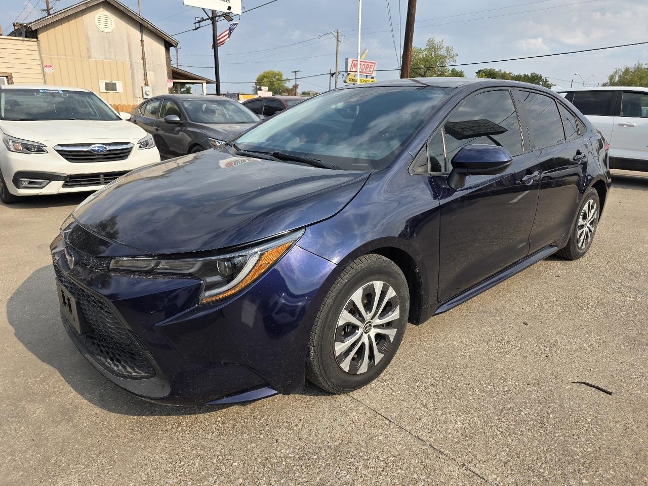 Toyota Corolla LE Hybrid 2022