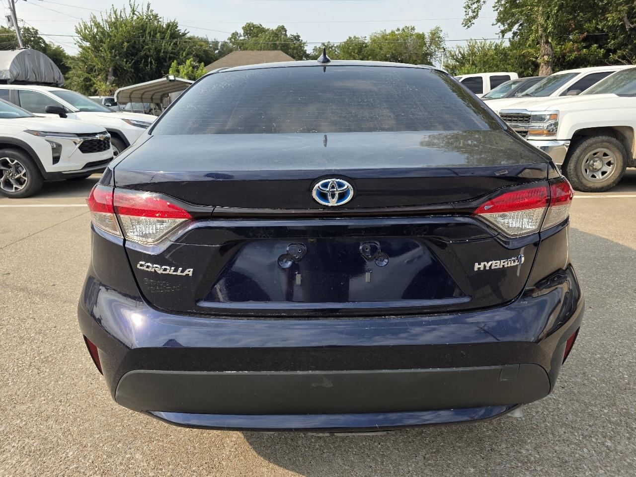 Toyota Corolla LE Hybrid 2022