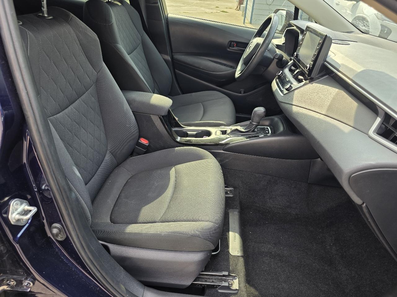 Toyota Corolla LE Hybrid 2022