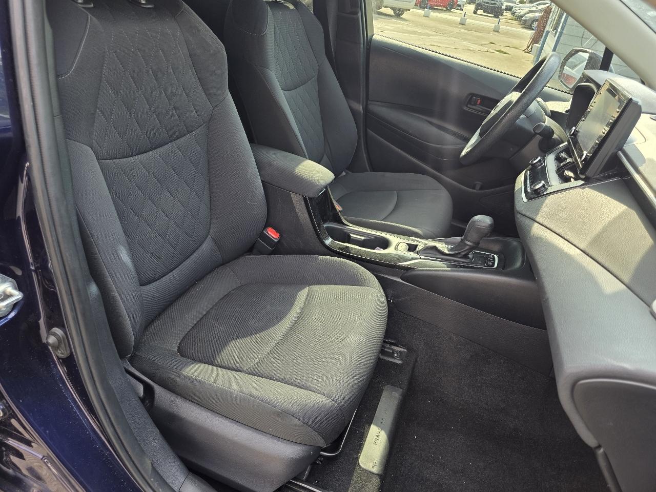 Toyota Corolla LE Hybrid 2022