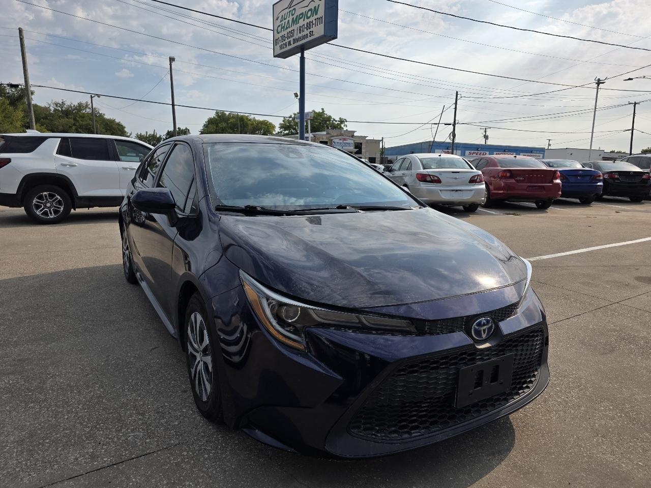 Toyota Corolla LE Hybrid 2022