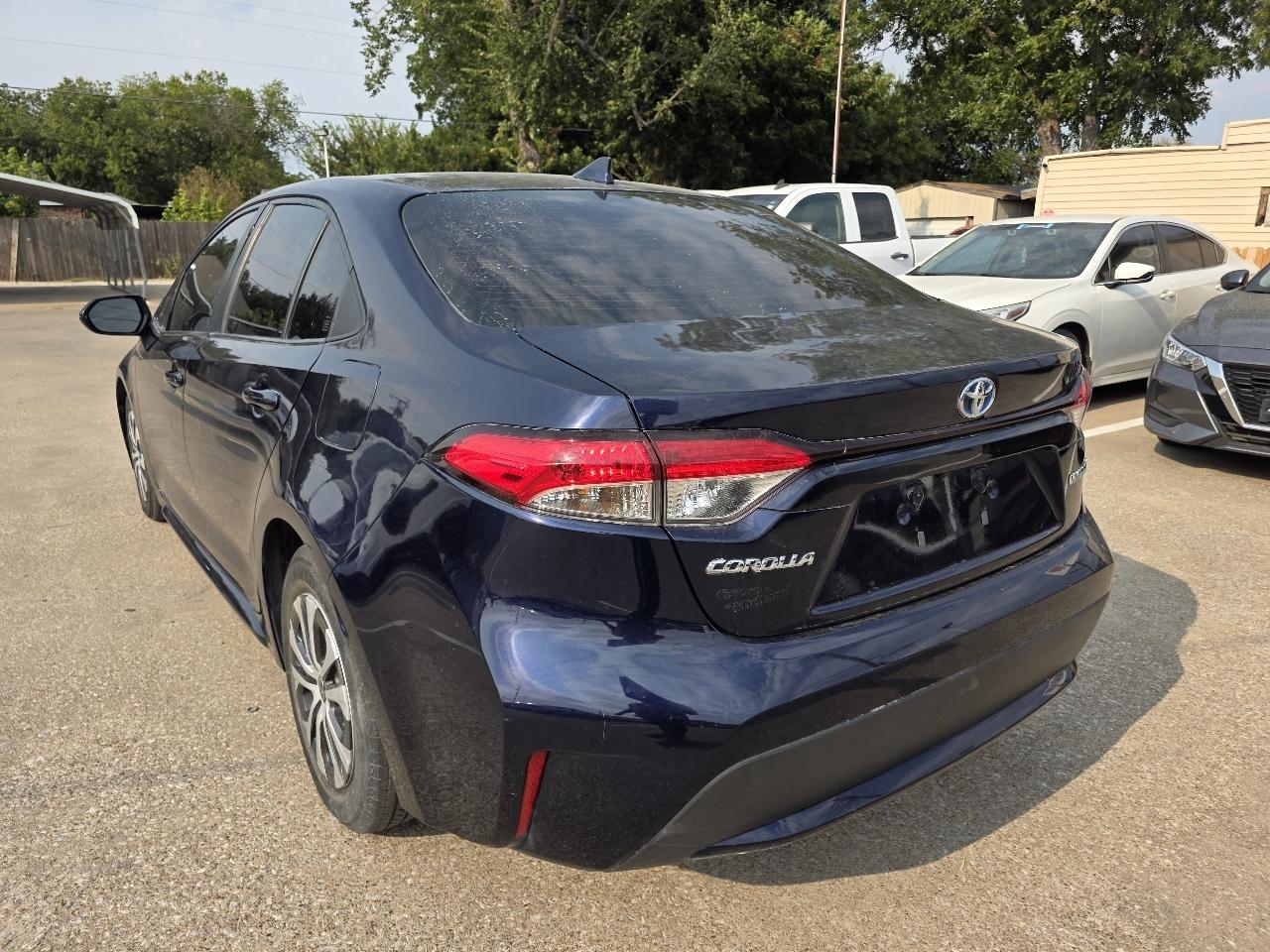 Toyota Corolla LE Hybrid 2022